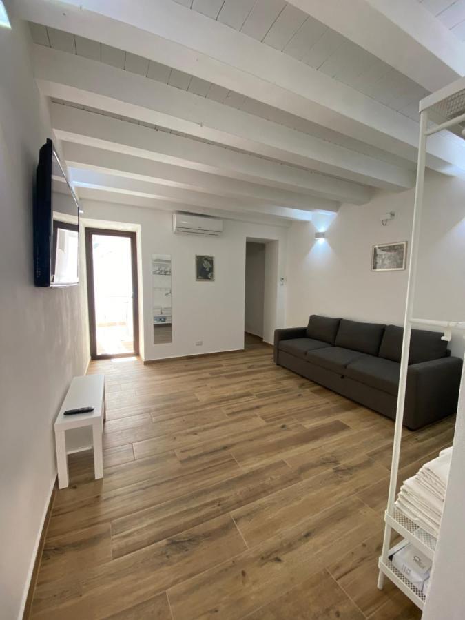 Ocucchiti Apartment Syracuse ภายนอก รูปภาพ