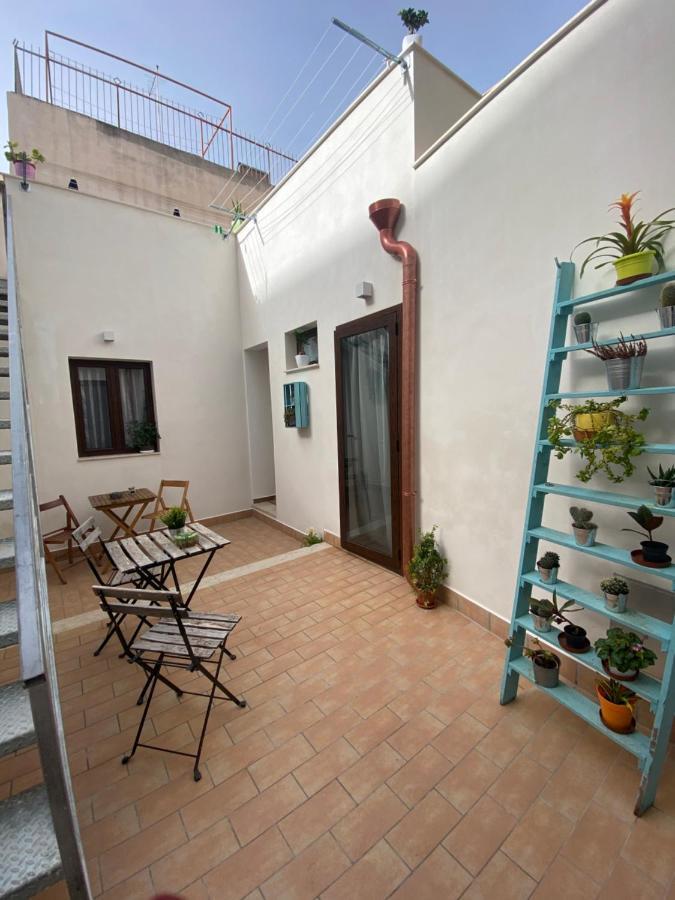 Ocucchiti Apartment Syracuse ภายนอก รูปภาพ